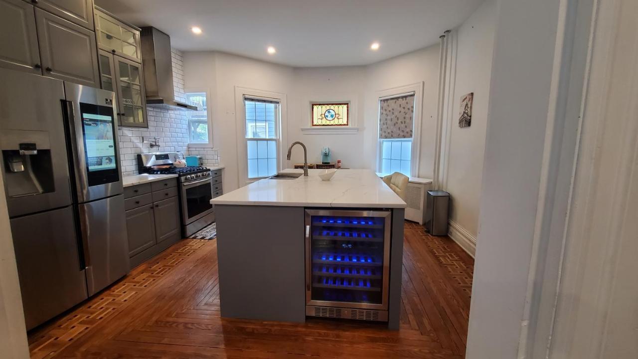 Gorgeous Victorian House!! Entire Suite In Sam'S Home New York Exterior foto