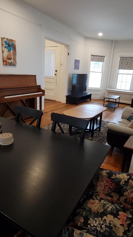 Gorgeous Victorian House!! Entire Suite In Sam'S Home New York Exterior foto