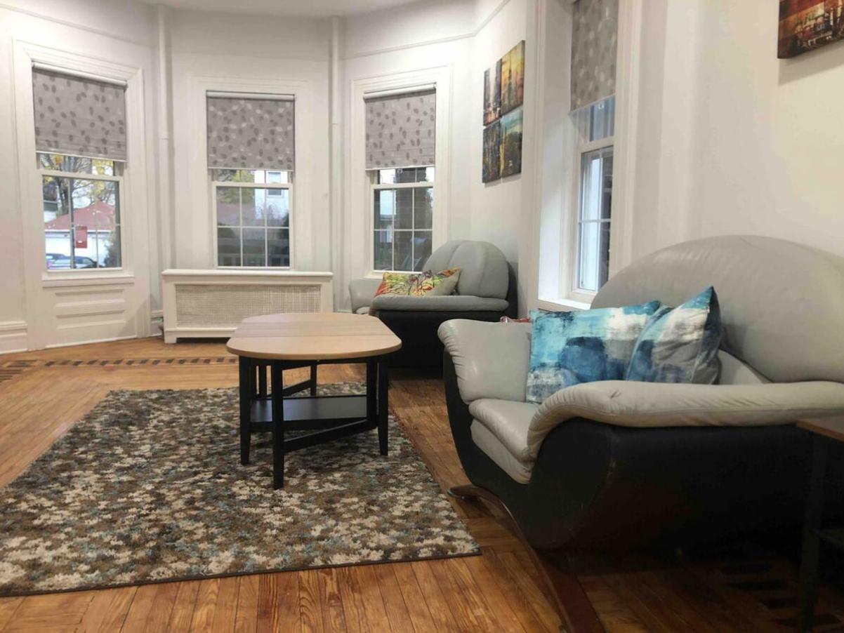 Gorgeous Victorian House!! Entire Suite In Sam'S Home New York Exterior foto