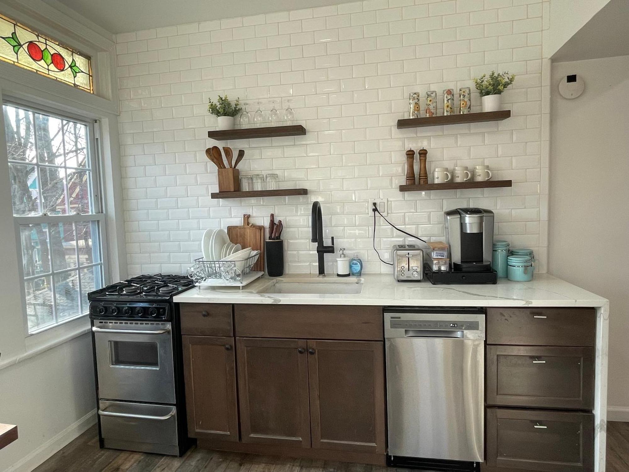 Gorgeous Victorian House!! Entire Suite In Sam'S Home New York Exterior foto